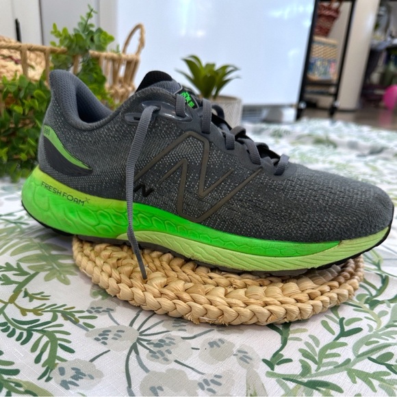 New Balance Men’s Fresh Foam X Ocean Gray Vibrant Green Athletic Running Shoes - Picture 8 of 16